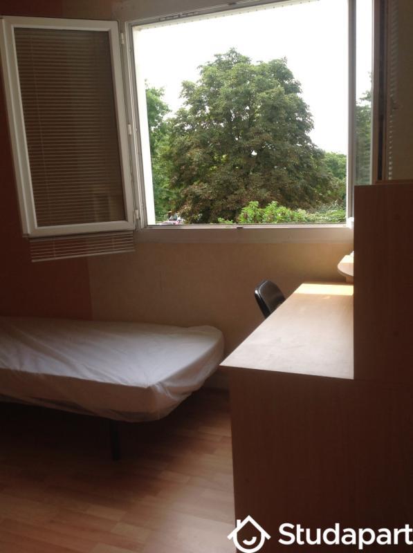 Chambre - 11 m² - 1 pièce