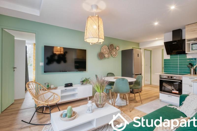 Chambre - 10 m² - 1 pièce