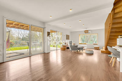 Maison - 145 m² - 5 pièces