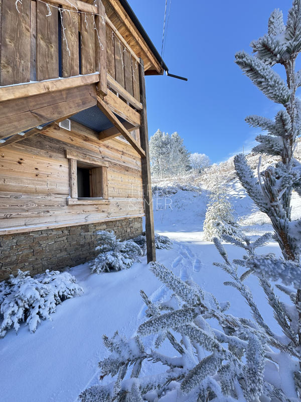 Maison - 95 m² - 4 pièces