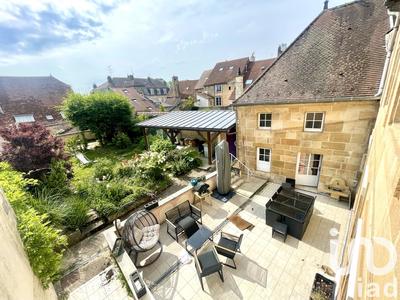 Maison - 179 m² - 8 pièces