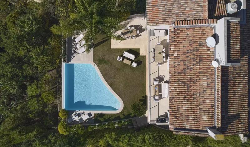 Villa - 300 m² - 10 pièces