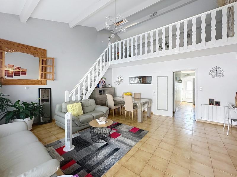 Maison - 110 m² - 4 pièces