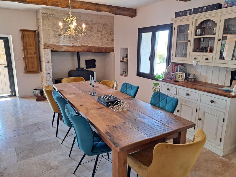 Maison - 198 m² - 7 pièces