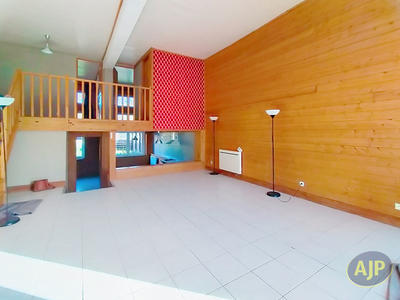 Maison - 91 m² - 4 pièces