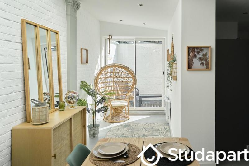 Chambre - 11 m² - 1 pièce