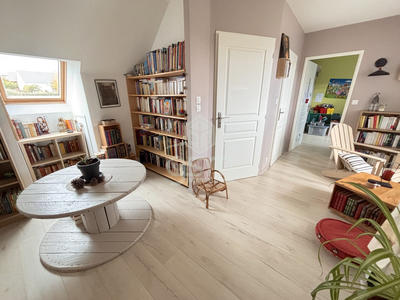 Maison traditionnelle - 162 m² - 6 pièces