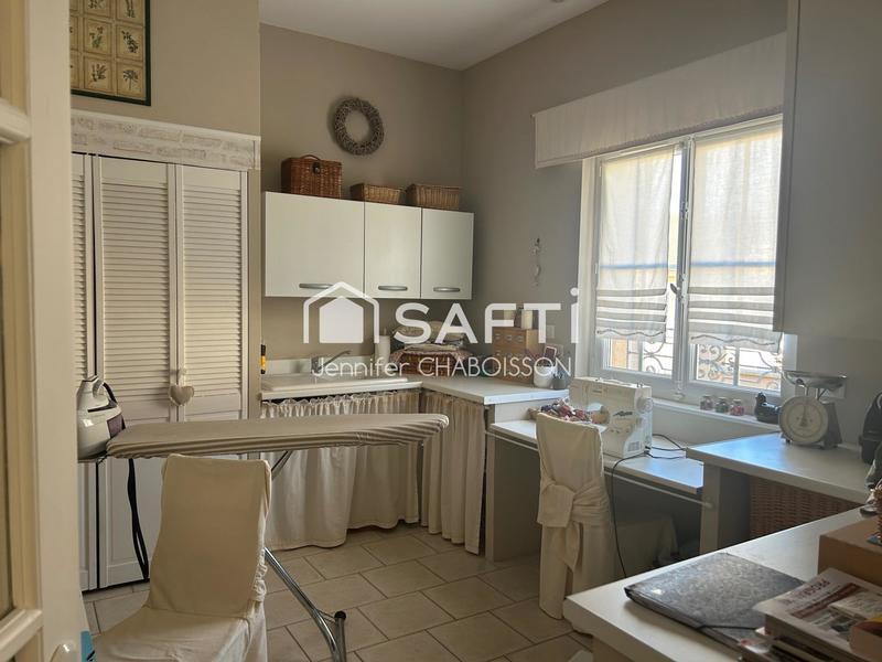 Maison - 163 m² - 4 pièces