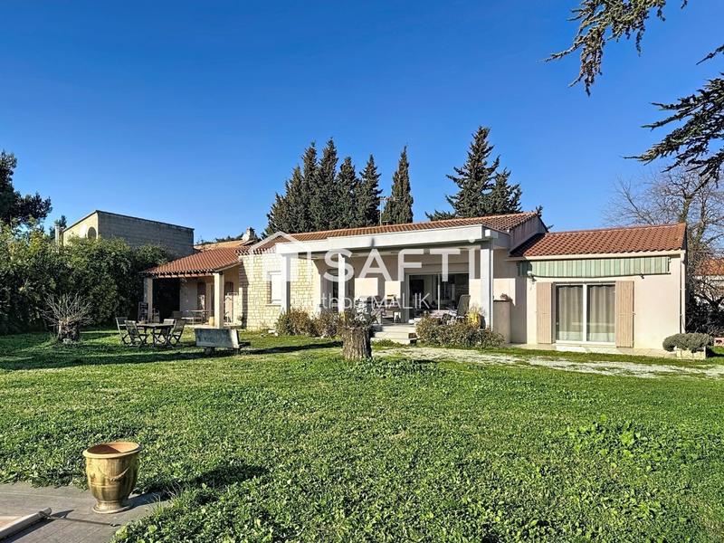 Maison - 180 m² - 5 pièces