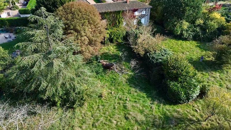 Terrain constructible - 651 m²