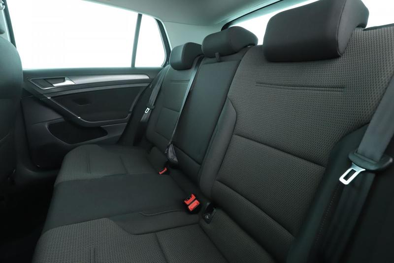 Volkswagen Golf VII 1.4 Tsi BlueMotion Tech Confortline Dsg7 5p 125 ch