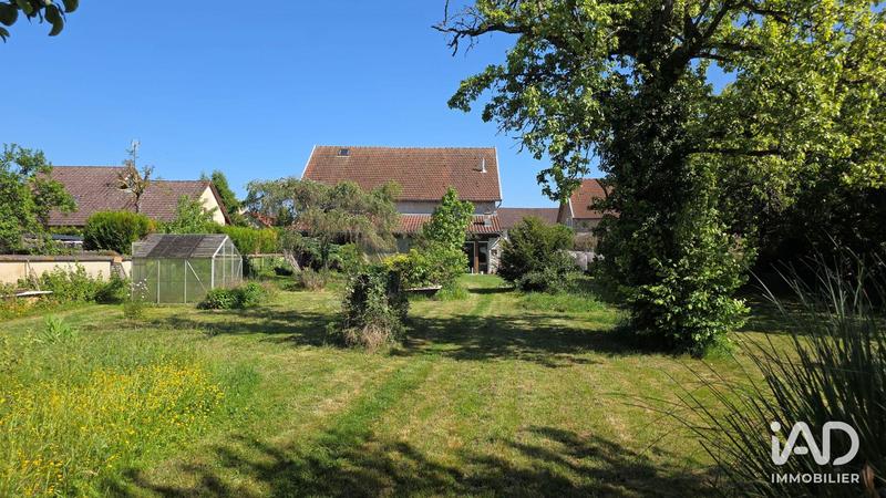 Maison - 180 m² - 6 pièces