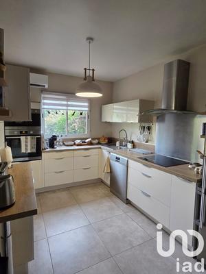 Maison - 99 m² - 4 pièces