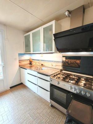 Maison traditionnelle - 77 m² - 3 pièces