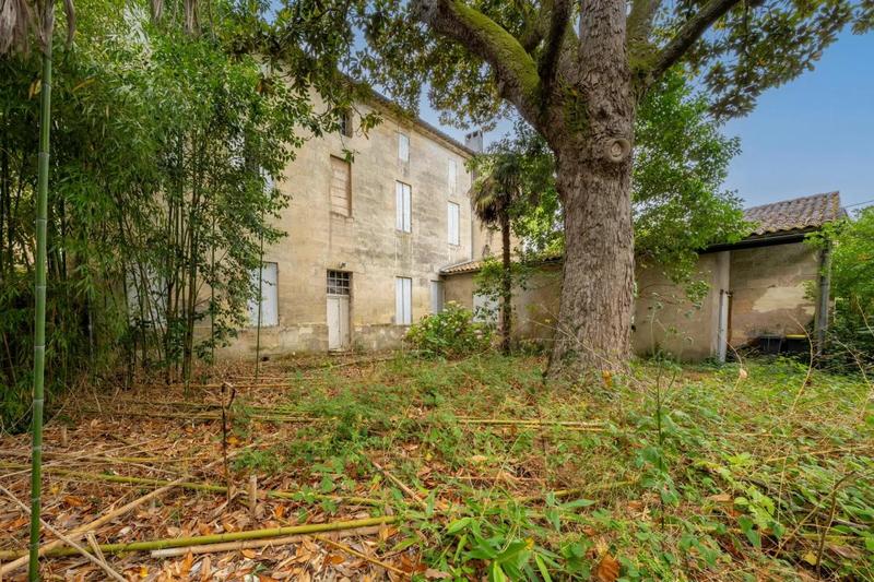 Maison en pierre - 200 m² - 8 pièces