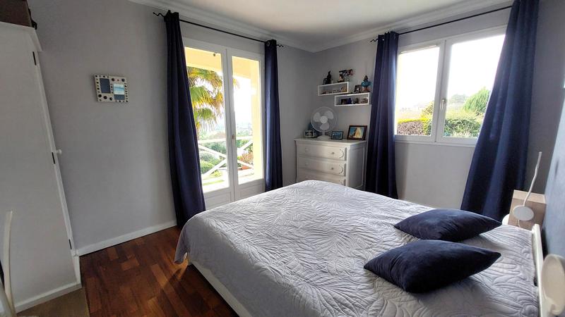 Maison contemporaine - 122 m² - 5 pièces