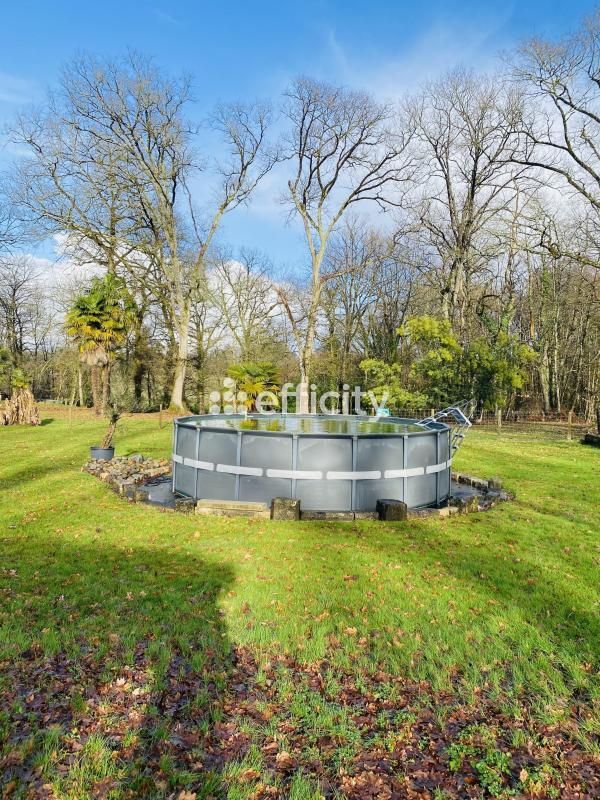 Maison - 167 m² - 6 pièces