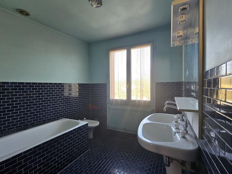 Maison - 116 m² - 6 pièces