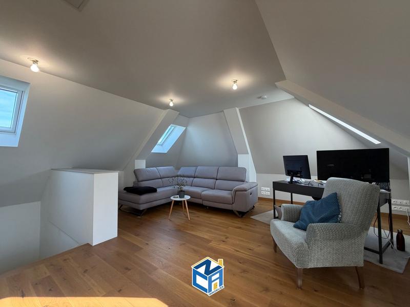 Maison - 157 m² - 7 pièces