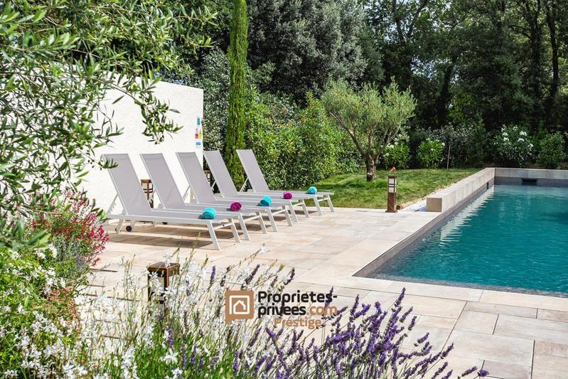 Villa - 260 m² - 7 pièces