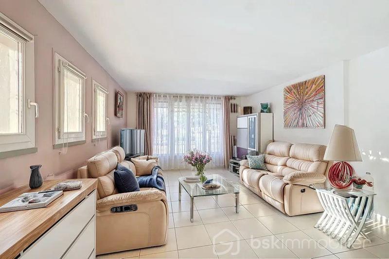 Maison traditionnelle - 105 m² - 3 pièces