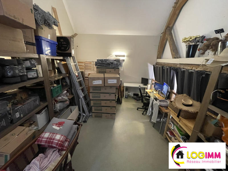 Local d'activités - 225 m²