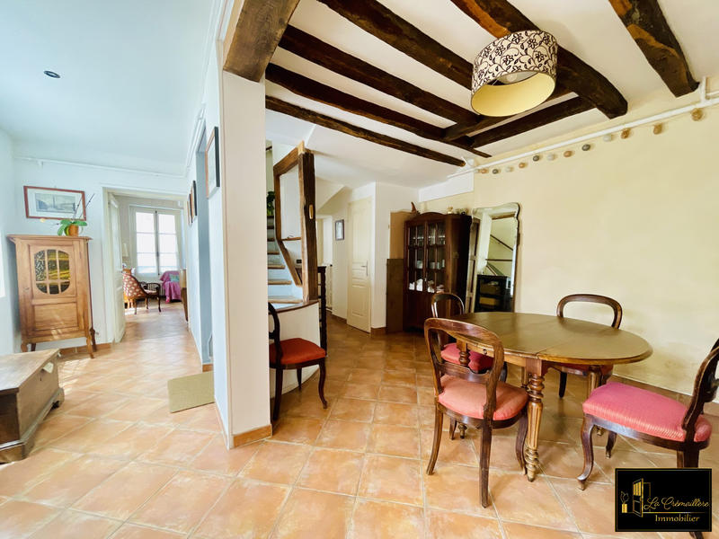 Maison - 162 m² - 8 pièces