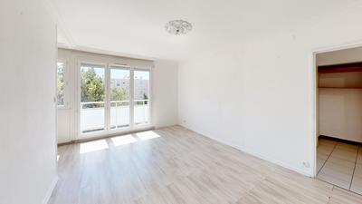 Appartement - 65 m² - 4 pièces