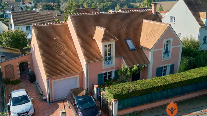 Maison - 140 m² - 7 pièces