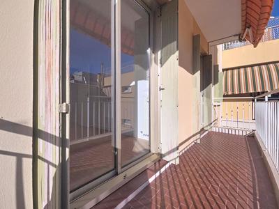 Appartement - 77 m² - 4 pièces