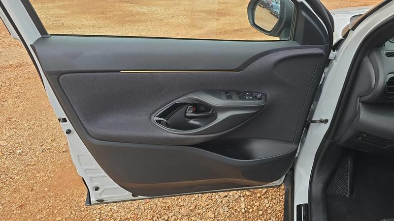 Toyota Yaris Cross 1.5 116 Hybrid 4wd E-Cvt Trail