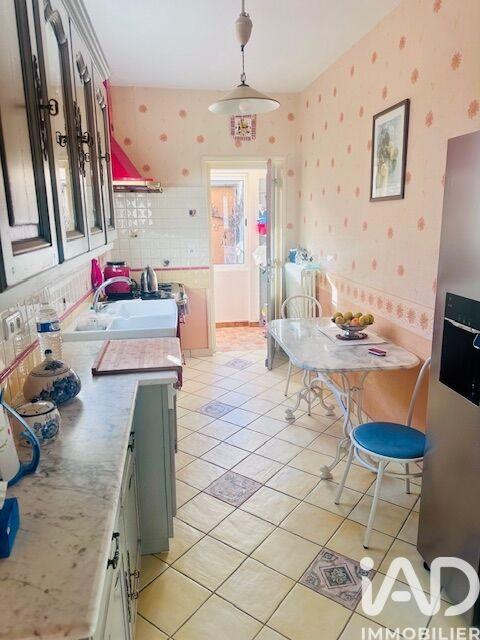 Maison de ville - 246 m² - 11 pièces