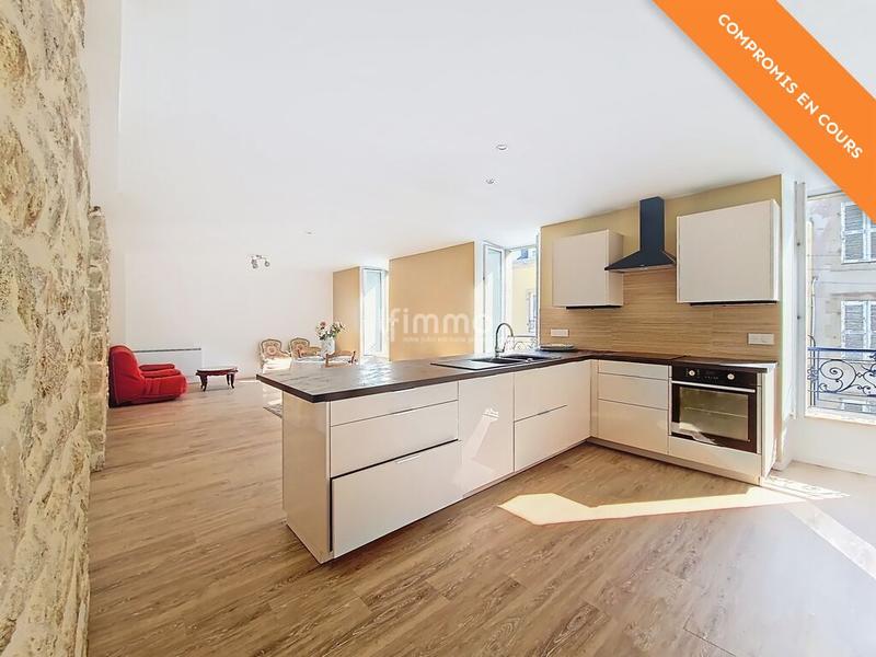 Appartement - 85 m² - 3 pièces