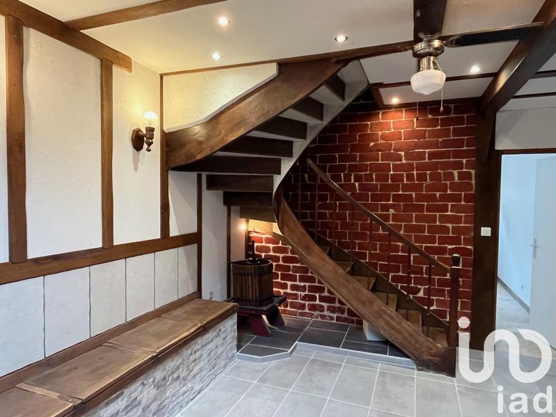 Maison - 287 m² - 12 pièces