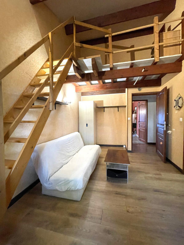 Maison - 280 m² - 8 pièces