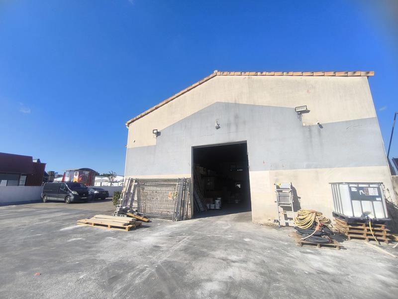 Entrepôt - 450 m²