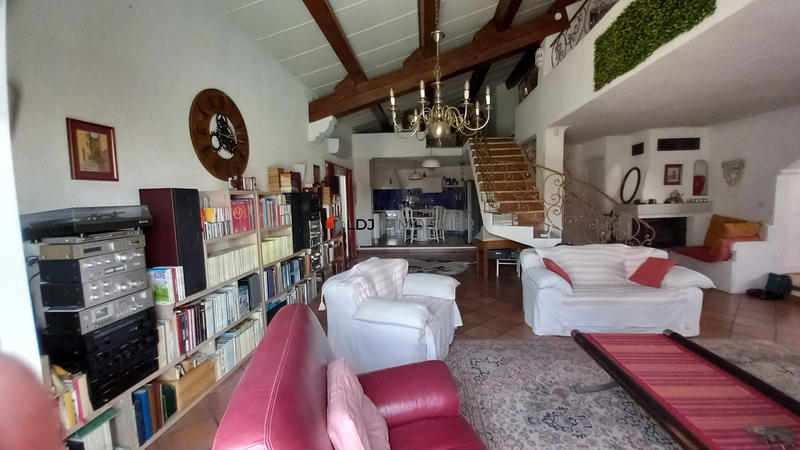 Maison - 179 m² - 8 pièces