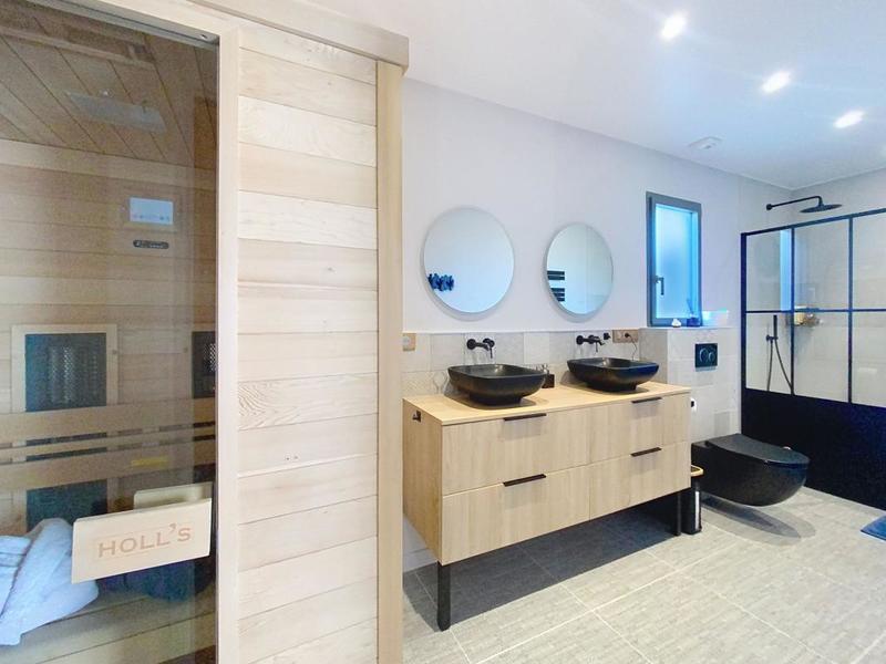 Villa - 205 m² - 6 pièces