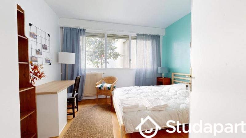 Chambre - 12 m² - 1 pièce