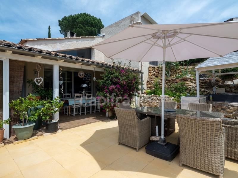 Maison - 157 m² - 7 pièces