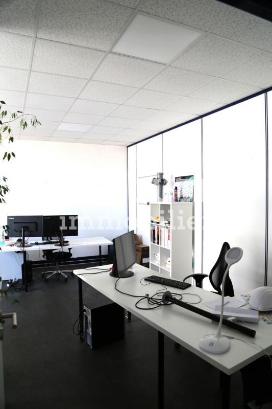 Bureau - 109 m² - 6 pièces