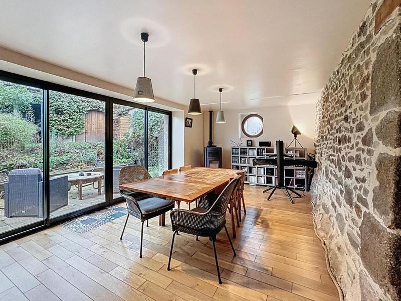 Maison en pierre - 172 m² - 7 pièces