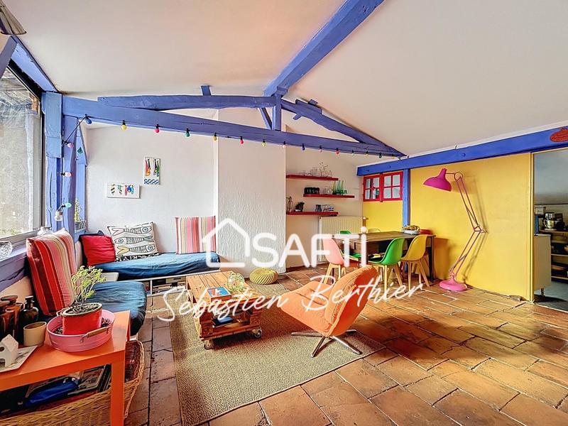 Maison - 210 m² - 7 pièces