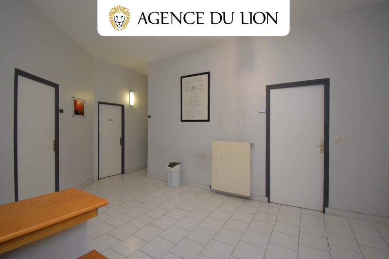 Bureau - 75 m² - 4 pièces