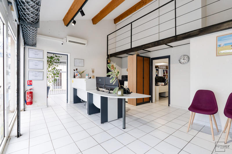 Local commercial - 47 m² - 2 pièces