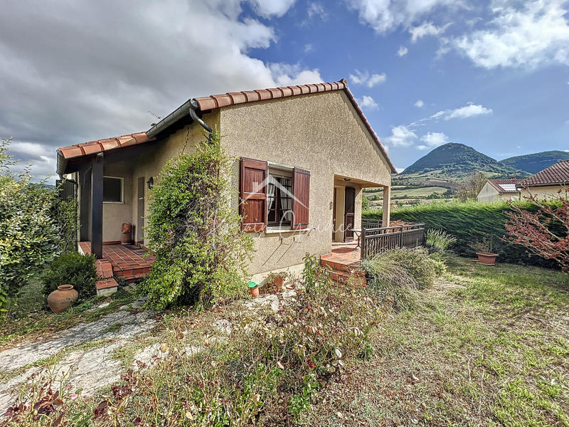 Maison - 92 m² - 4 pièces