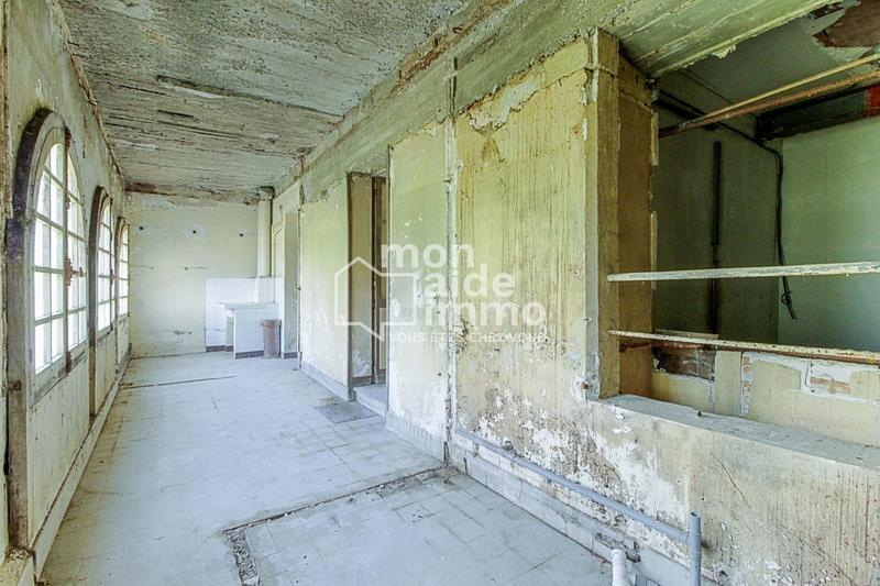 Local commercial - 148 m² - 3 pièces