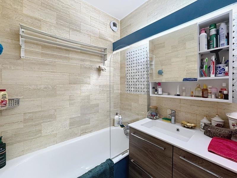 Appartement - 49 m² - 2 pièces