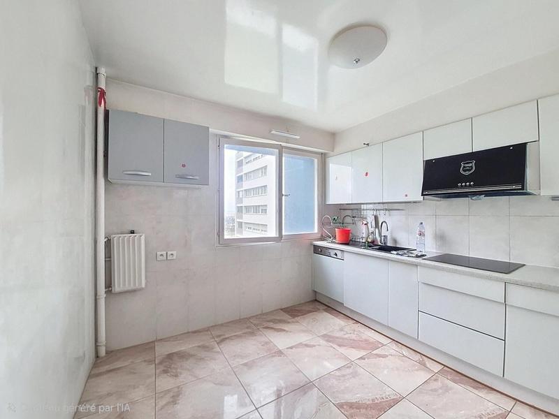 Appartement - 96 m² - 5 pièces