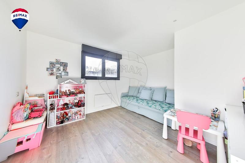 Maison - 179 m² - 6 pièces